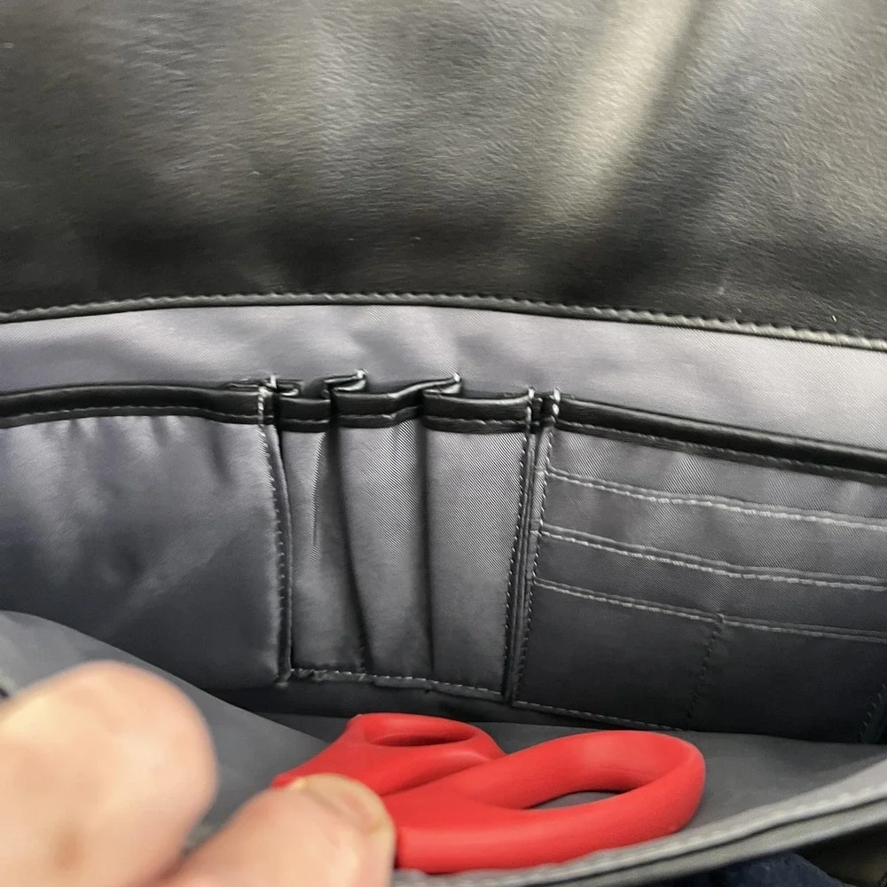 Samsonite Black 17